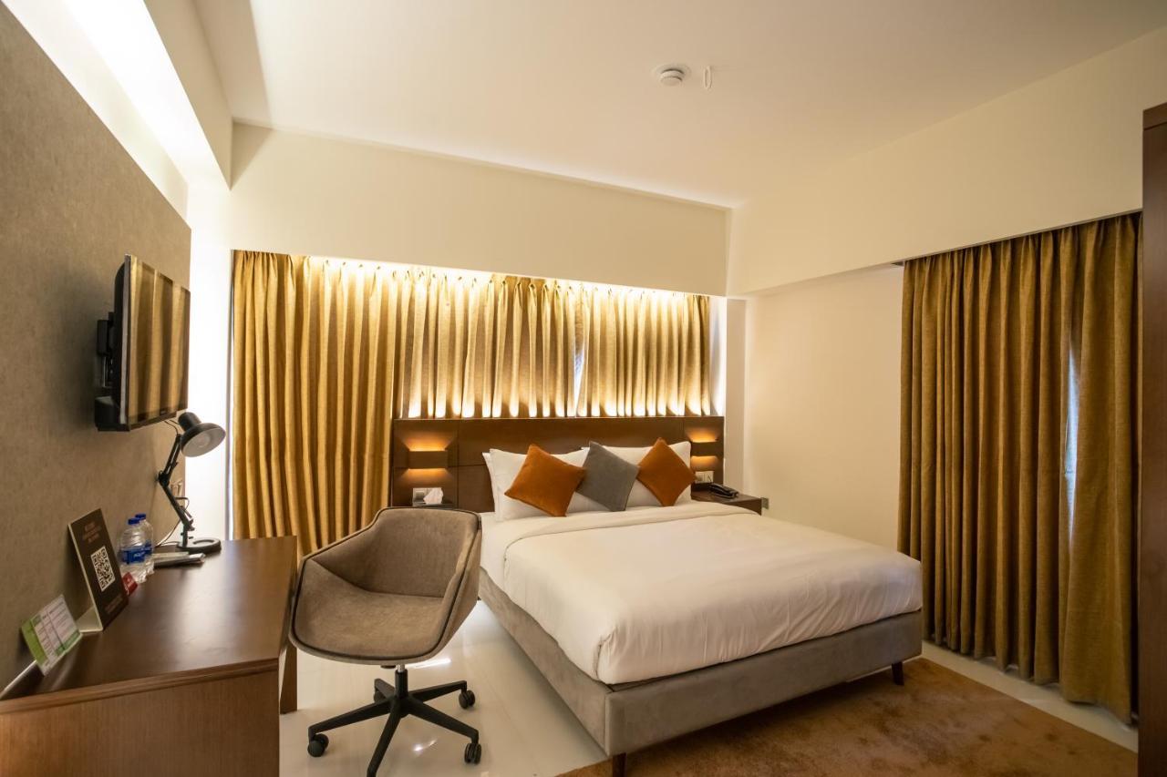 Jatra Flagship Khulna City Centre Εξωτερικό φωτογραφία